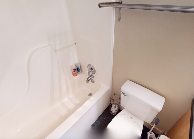 Building Photo - 918 Olive St