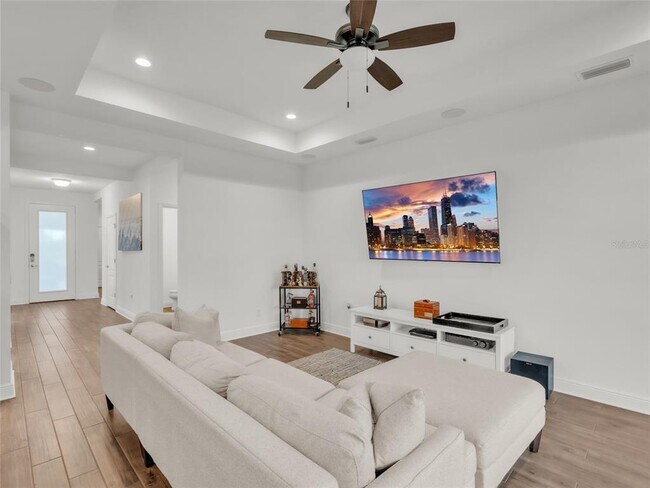 Building Photo - 10108 Hammock Brook Dr