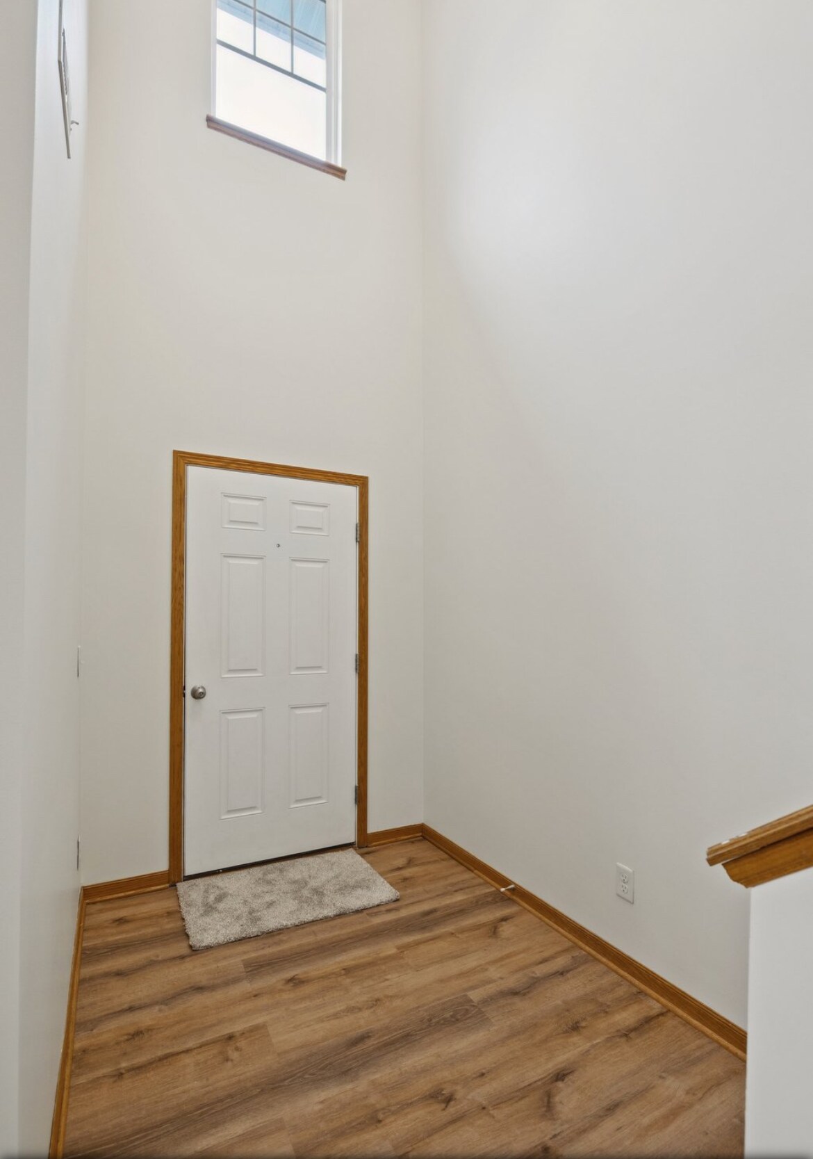 Building Photo - 8743 Remi Dr