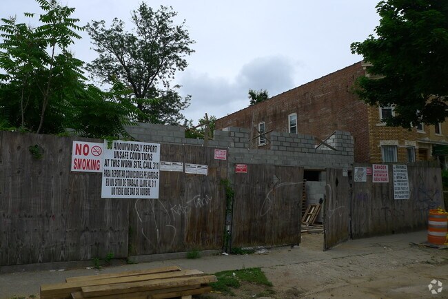 Building Photo - 87-87 144th St