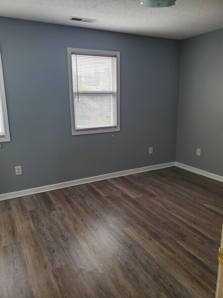 Guest Bedroom - 194 Gray Station Rd