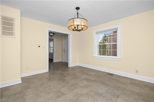 Building Photo - 2800 Chesterfield Blvd