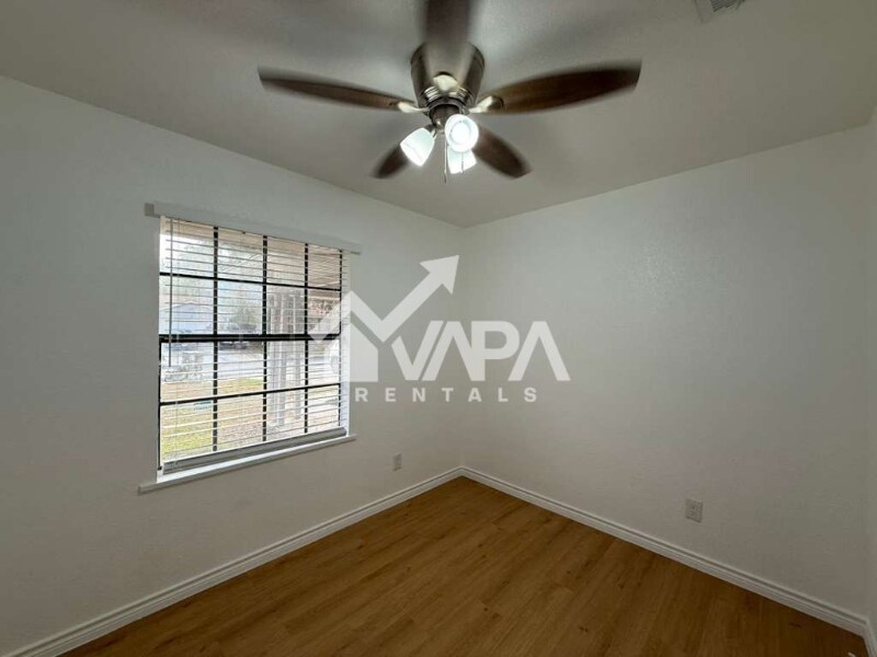 Building Photo - 222 Kerry Brook Dr