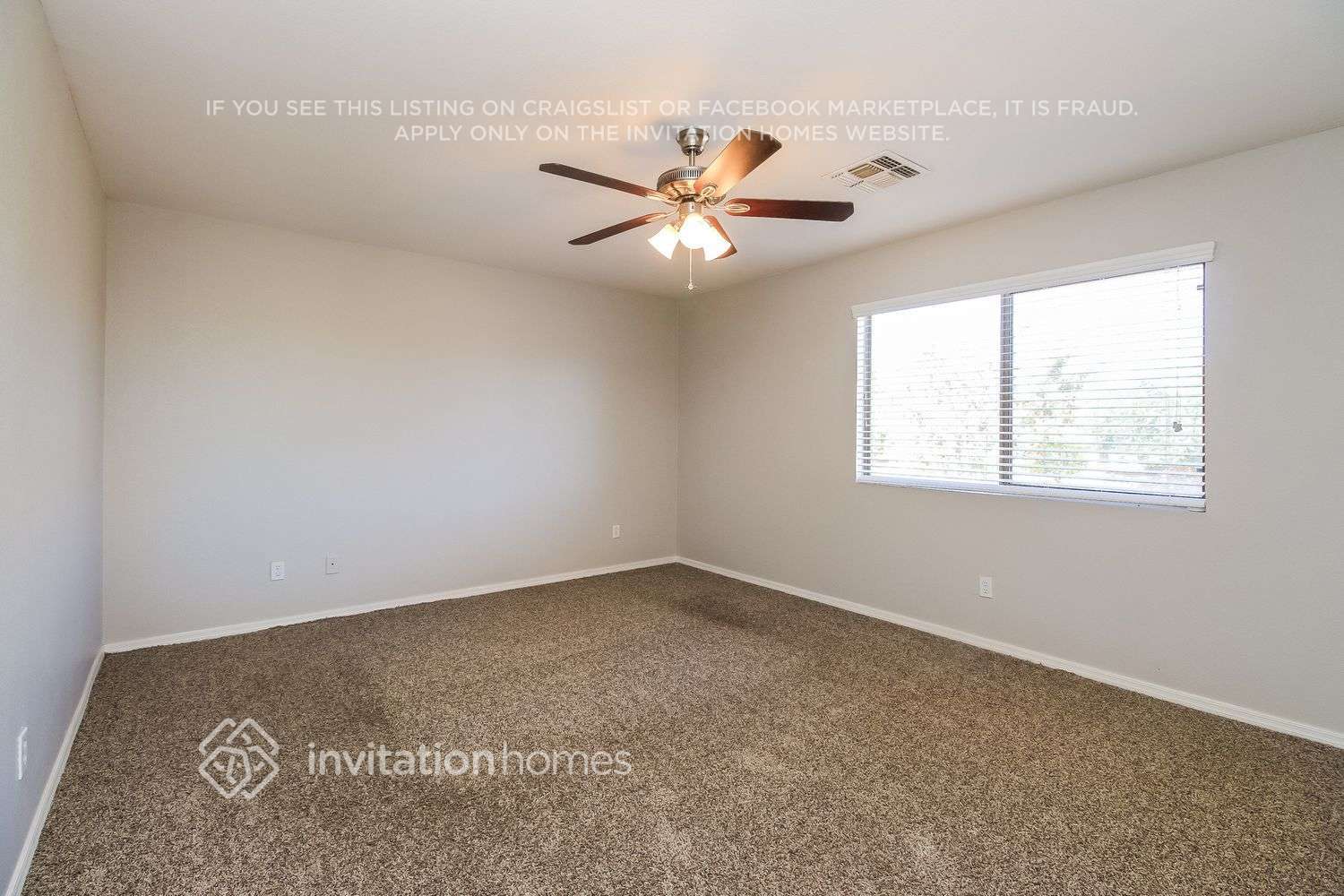 Building Photo - 2578 E Bellerive Dr