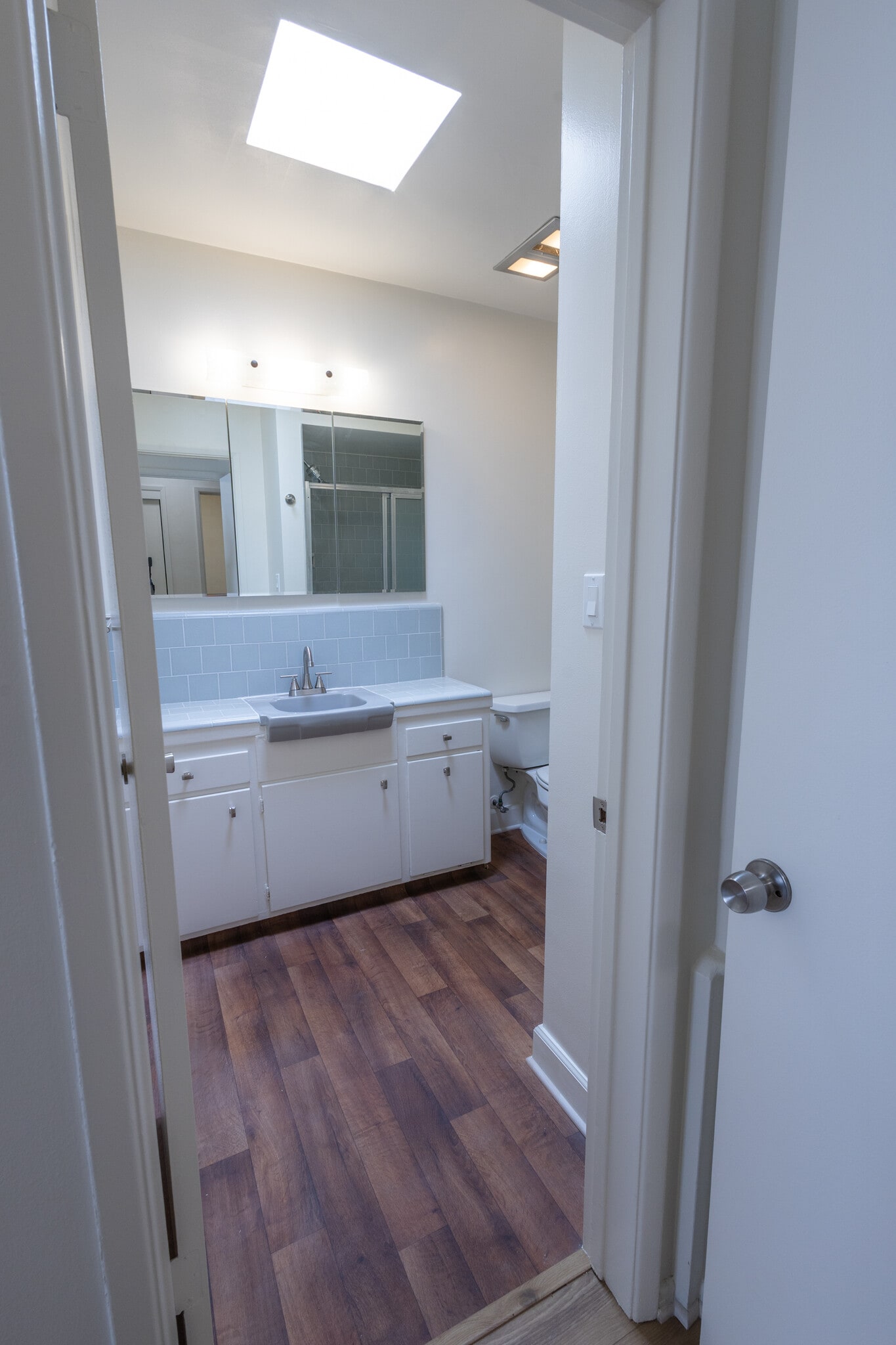 Building Photo - 5138 Hazeltine Ave