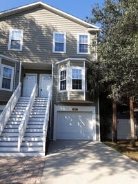 Building Photo - 616 Cypress Dr