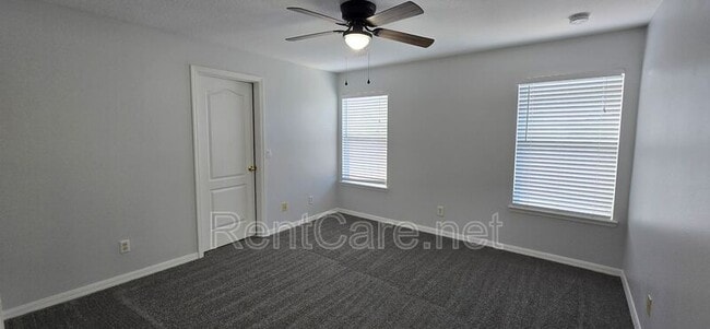 Building Photo - 13268 Silver Strand Falls Dr