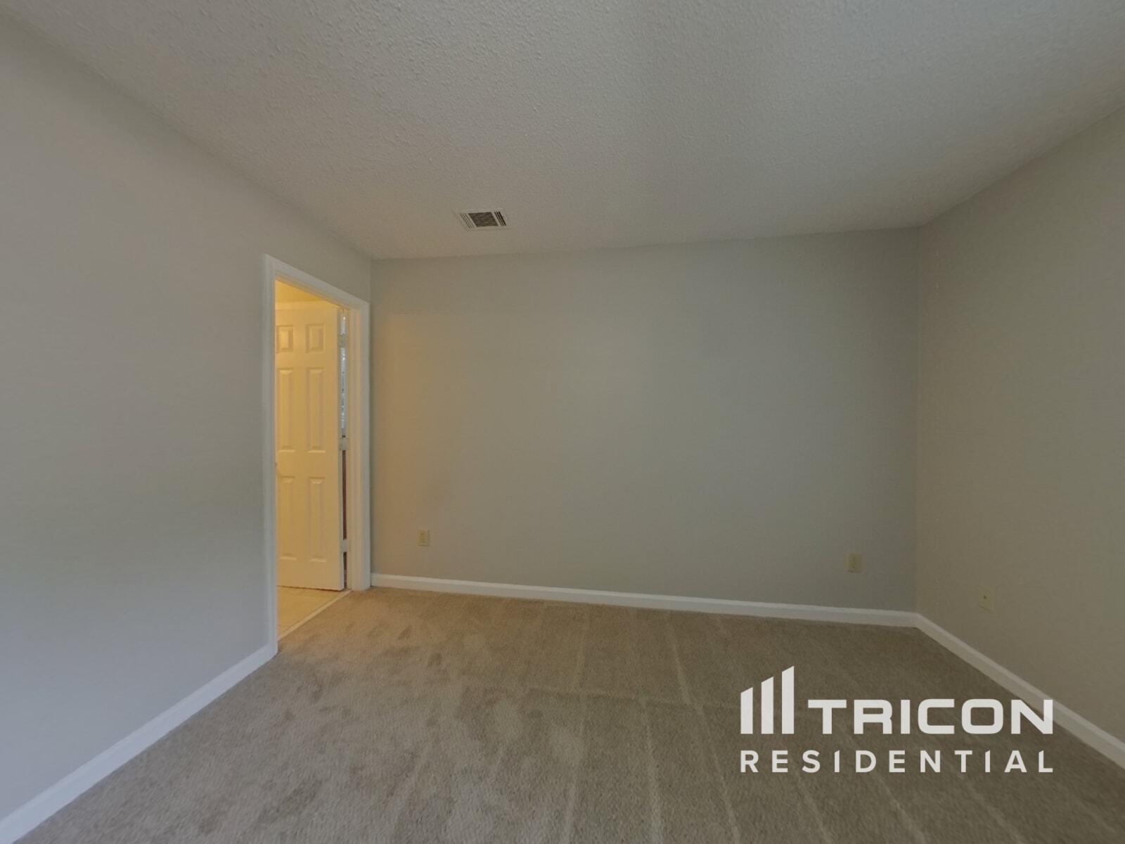 Building Photo - 6300 Holborne Ln