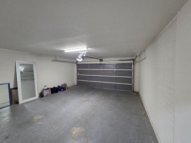 Building Photo - Beautiful 3 bedroom / 2 bath in Scottsdale!
