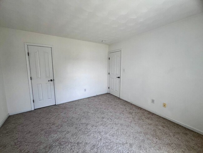 Building Photo - Beautiful 4 bedroom home in Chesapeake