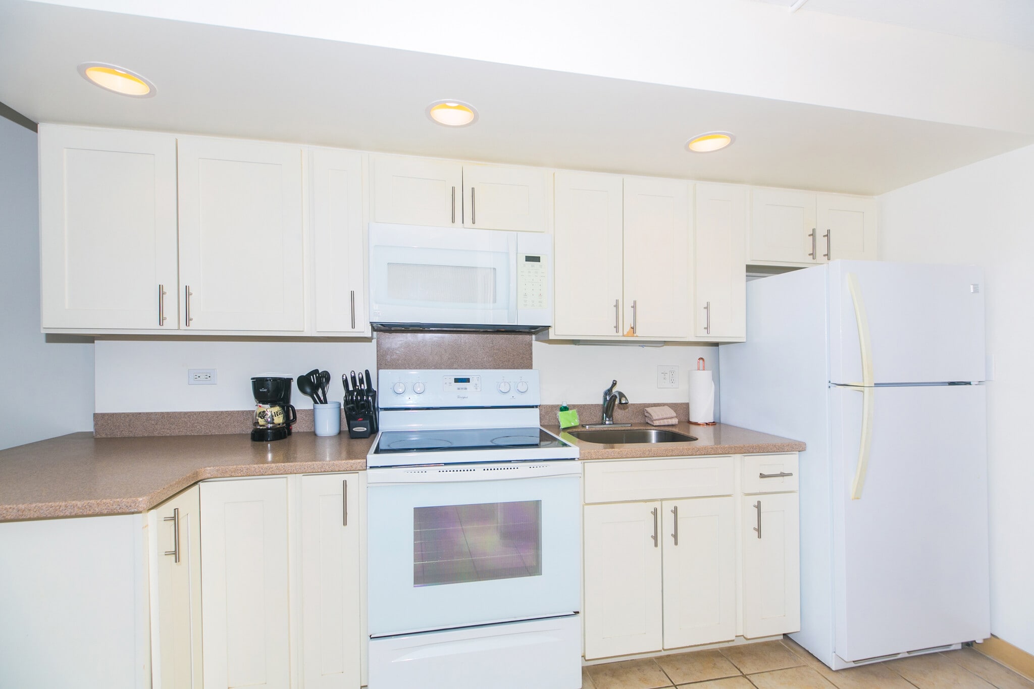 Building Photo - 1765 Ala Moana Blvd