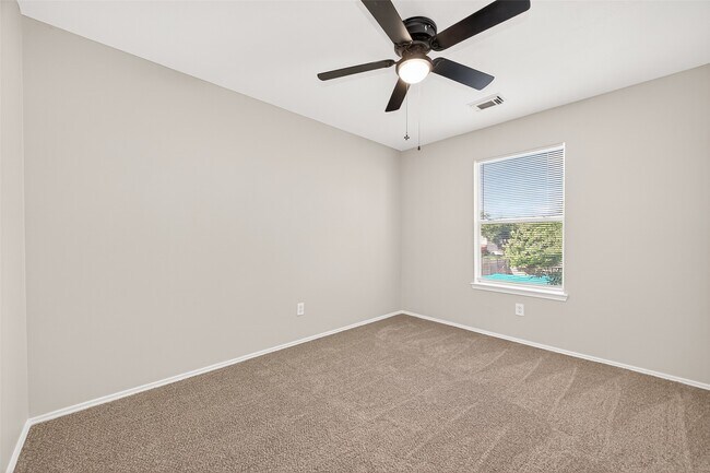 Building Photo - 4115 Sand Ripple Ln