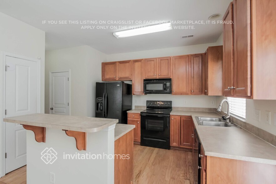 Building Photo - 1617 Hammond Dr