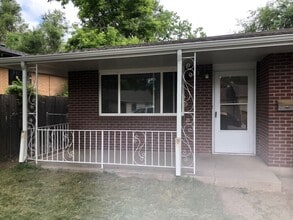 Building Photo - Great 2 Bedroom Condo in Central Fort Collins area