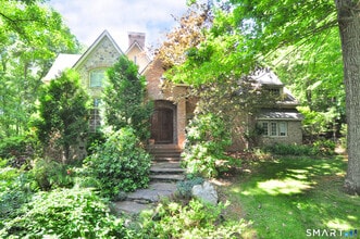 Building Photo - 22 Thronebrook Rd