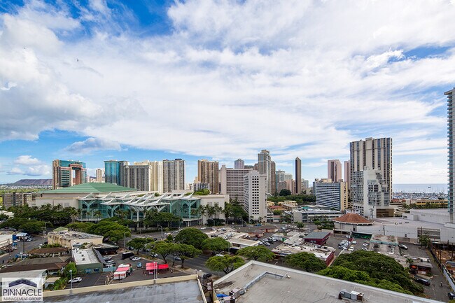 Building Photo - 1655 Makaloa St