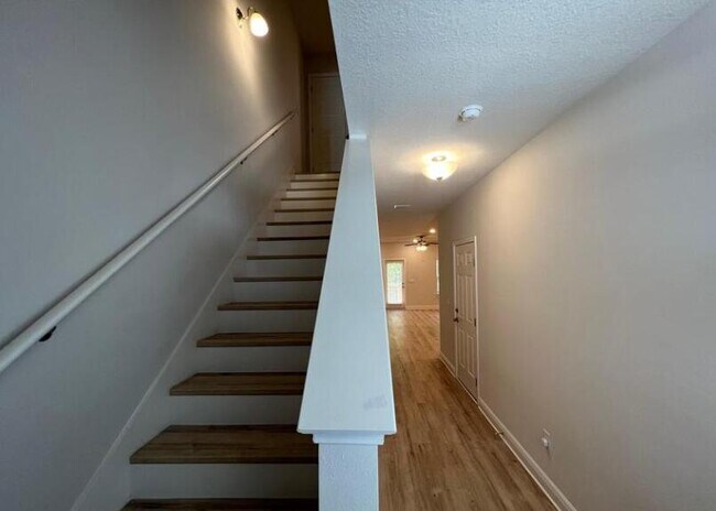 Building Photo - 44 Sandhill Pines Dr