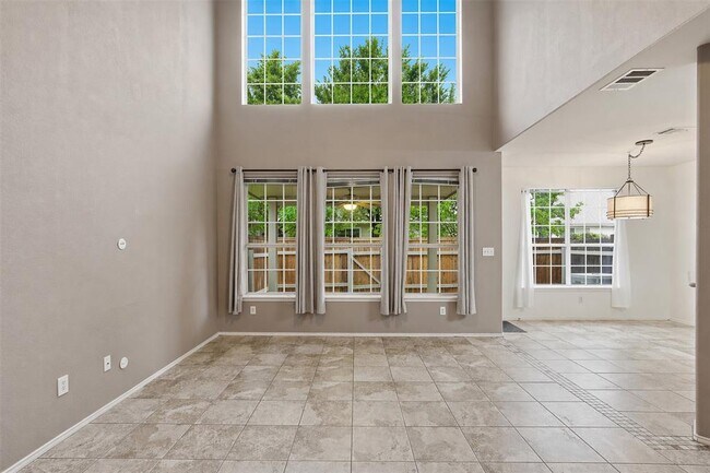 Building Photo - 2632 Century Park Blvd