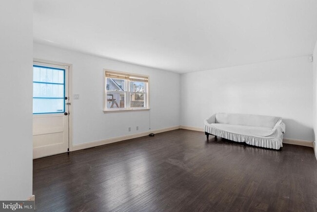 Building Photo - 410 Barby Ln