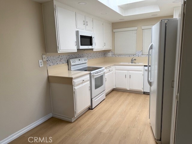 Building Photo - 3145 Via Vista