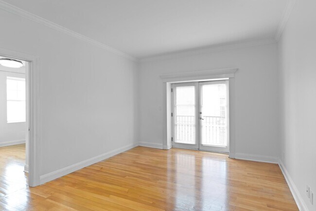 Building Photo - 85 Broadway