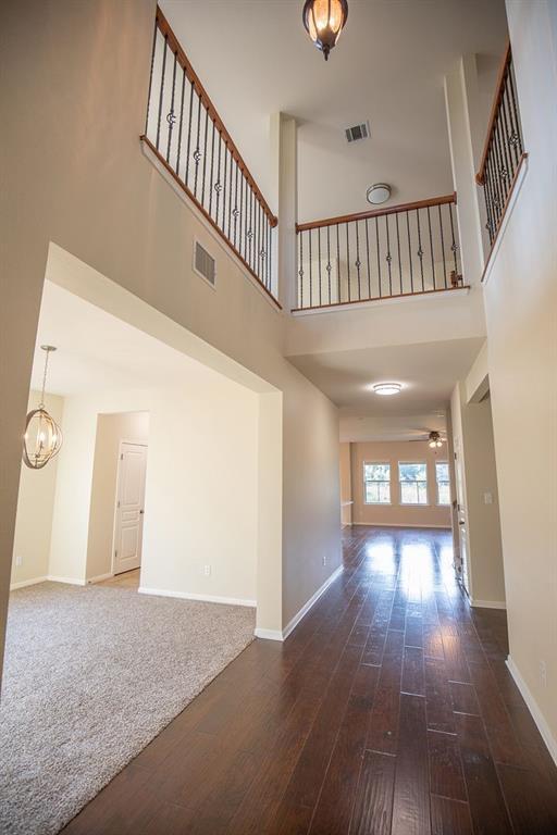 Building Photo - 14825 Fernhill Dr