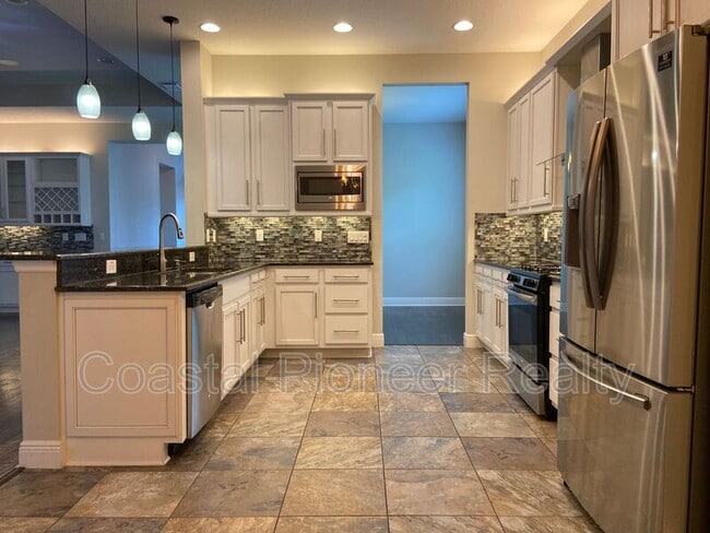 Building Photo - 31134 Spruceberry Ct