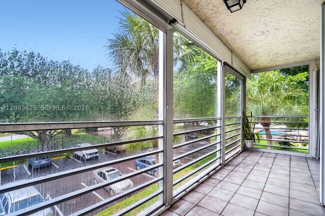 Building Photo - 9311 Orange Grove Dr