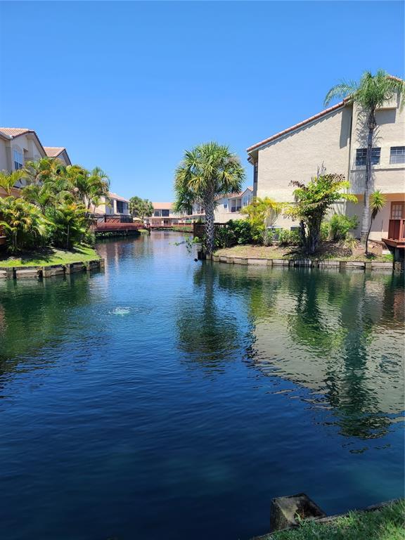 Building Photo - 10410 La Mirage Ct