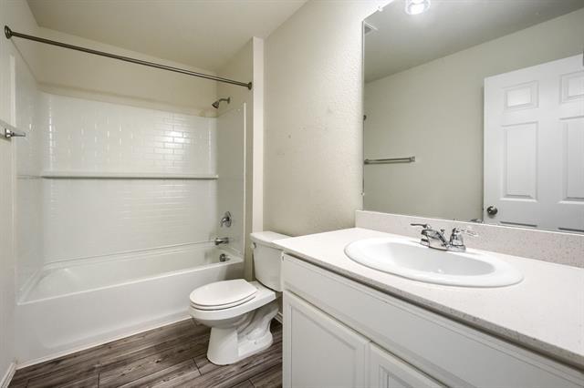 Building Photo - 5549 Cherokee Rose Dr