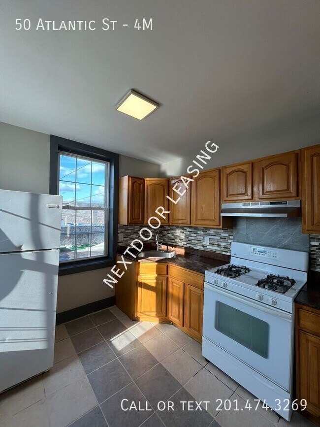 Primary Photo - 50 Atlantic St