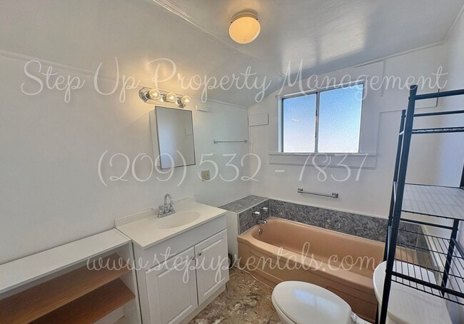 Building Photo - Charming 3-Bedroom Home in Tuolumne, CA – ...