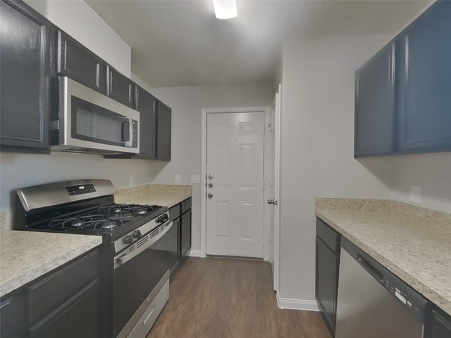 Building Photo - 2331 Gianna Way