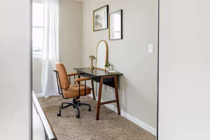 Building Photo - 375 Harbour Cove Dr