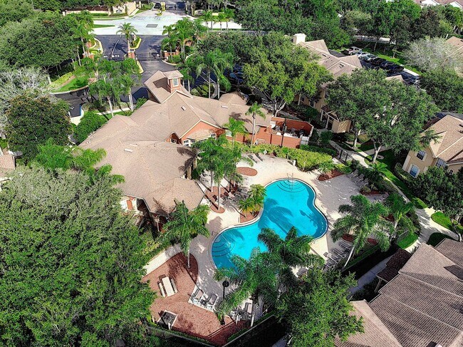 Building Photo - 819 Grand Regency Pointe