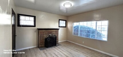 Building Photo - Fully Renovated 1 Bed 1 Bath in Heart of Oakland Close to Childerns Hospital Ready for Lease