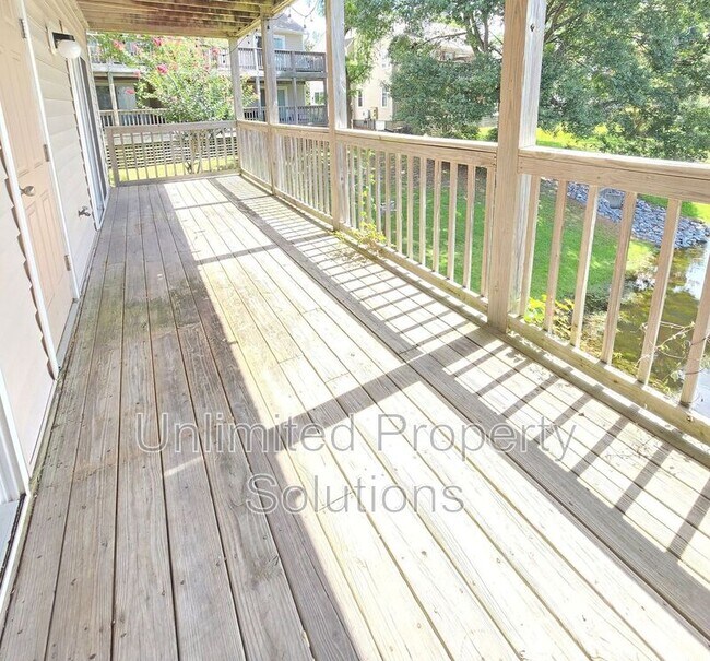 Building Photo - 5211 Lapaloma Ct