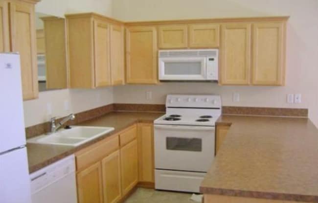 Building Photo - r1824