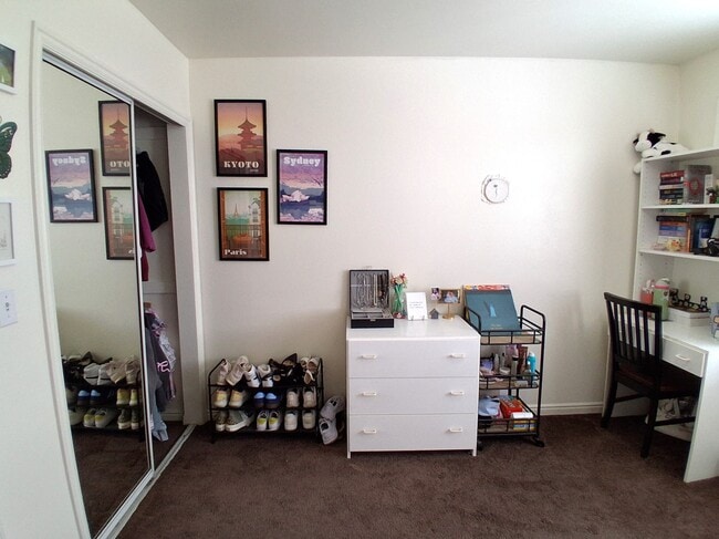 Building Photo - 62 W 700 N