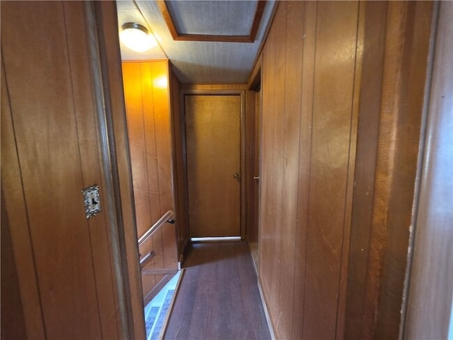 Building Photo - 9 Factory St