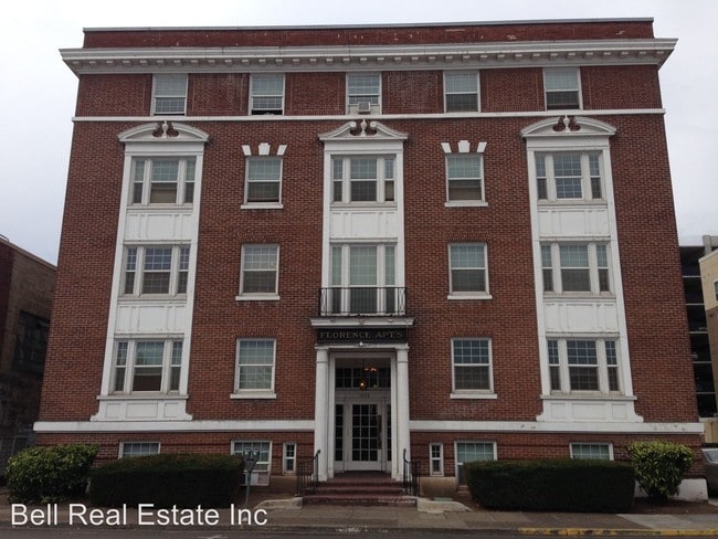 Primary Photo - 1272 Willamette St