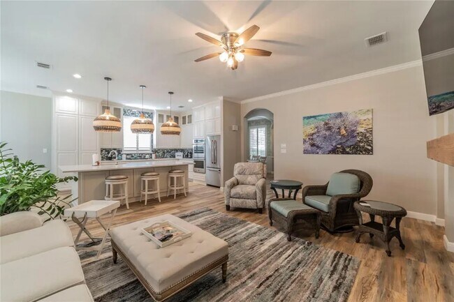 Building Photo - 1510 Pecan Valley Ct