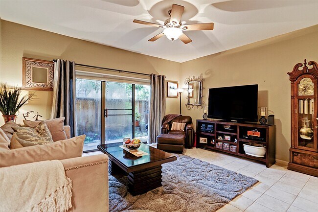 Building Photo - 11711 Memorial Dr