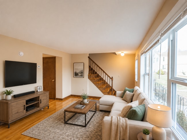 Interior Photo - Linwood