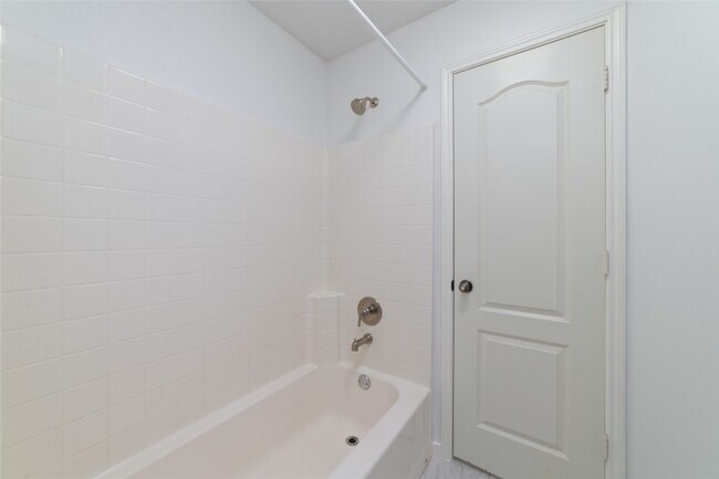Building Photo - 2618 Bridgestone Park Ln