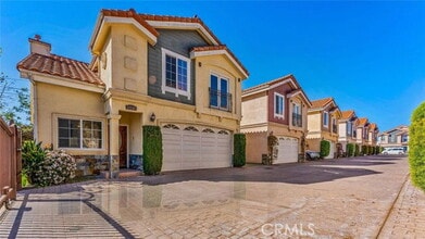 Building Photo - 13769 Cordary Ave