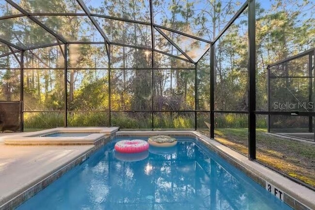 Building Photo - 8802 Bamboo Palm Ct