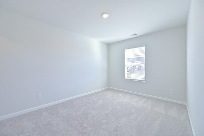 Building Photo - 201 Clark Lake Ln