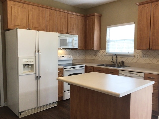 Building Photo - 5547 Whispering Wind Ln