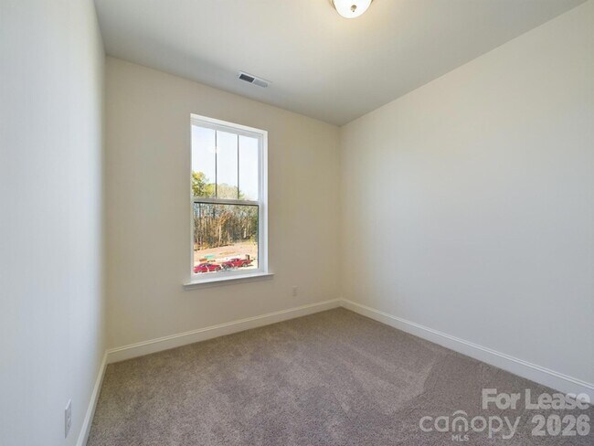 Building Photo - 15337 Ballancroft Pkwy